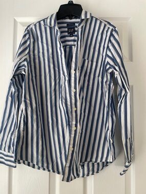 The Gap Blue and White Striped Button Up Long Sleeve